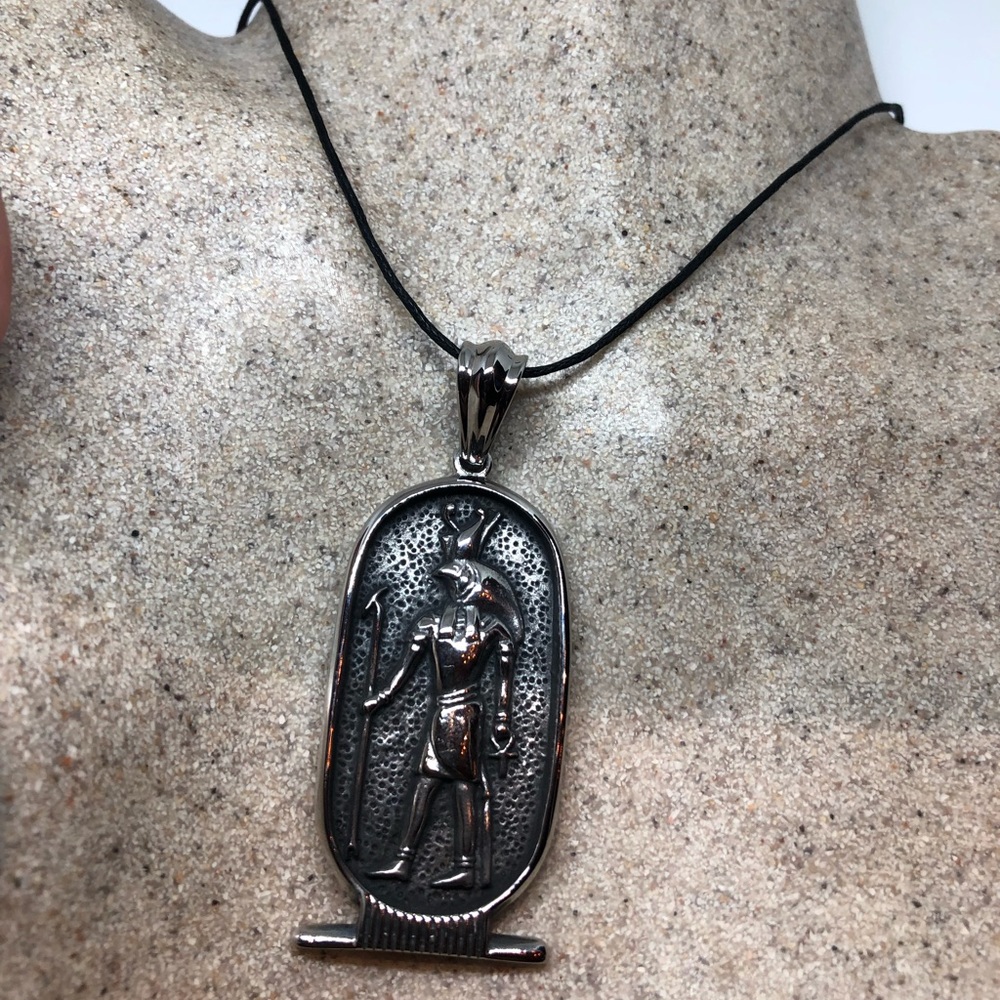 Vintage Egyptian Horus Amulet necklace